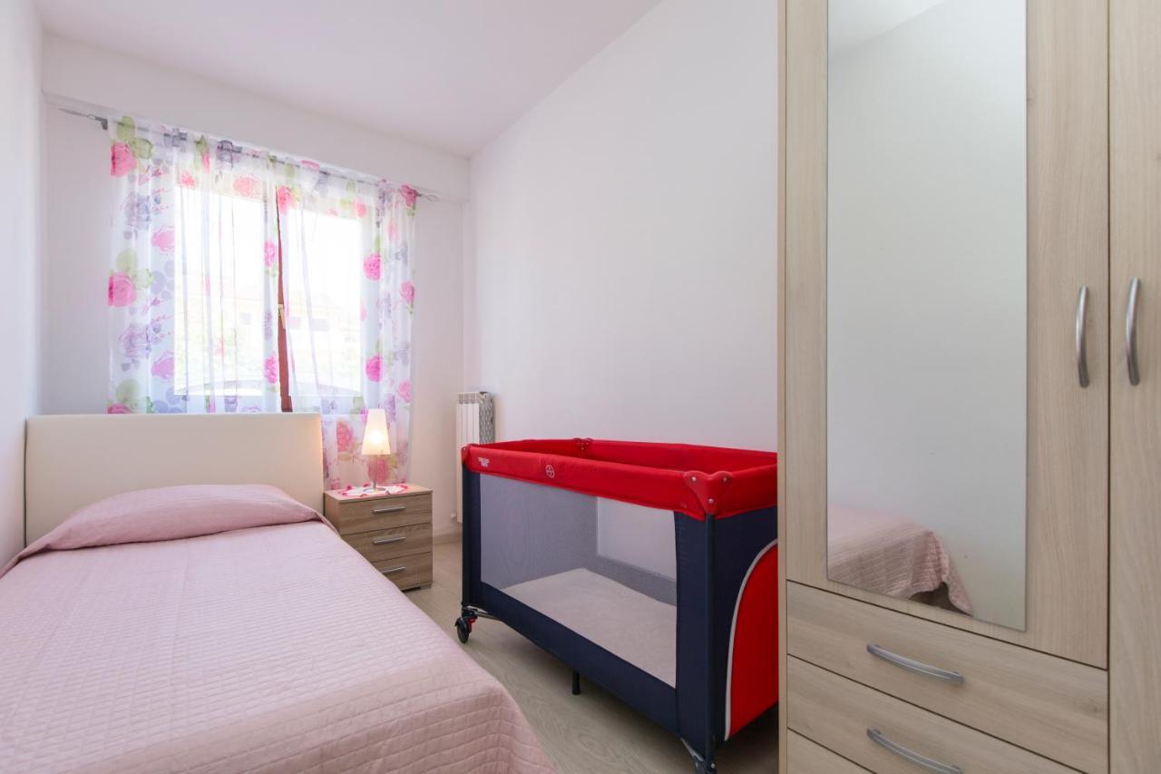 Apartmani Xenia & Desiderio Buzet Exterior foto